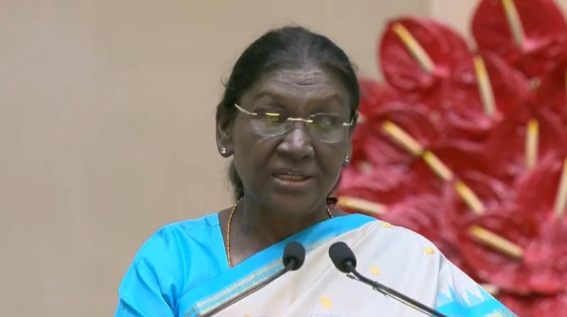 निष्ठावान शिक्षक अग्रणी पंक्ति के राष्ट्र निर्माता: राष्ट्रपति मुर्मु निष्ठावान शिक्षक अग्रणी पंक्ति के राष्ट्र निर्माता: राष्ट्रपति मुर्मु