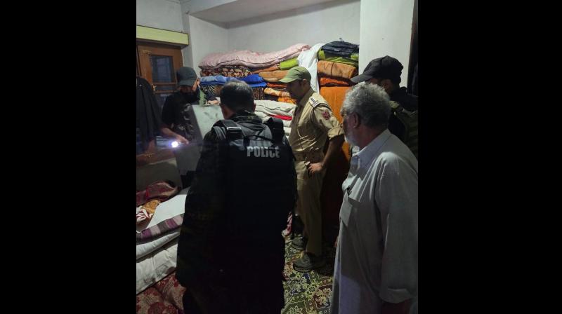 अनंतनाग पुलिस का वाघामा में ड्रग्स के खिलाफ बड़ा ऑपरेशन, तस्करी के 13 अनंतनाग पुलिस का वाघामा में ड्रग्स के खिलाफ बड़ा ऑपरेशन, तस्करी के 13
