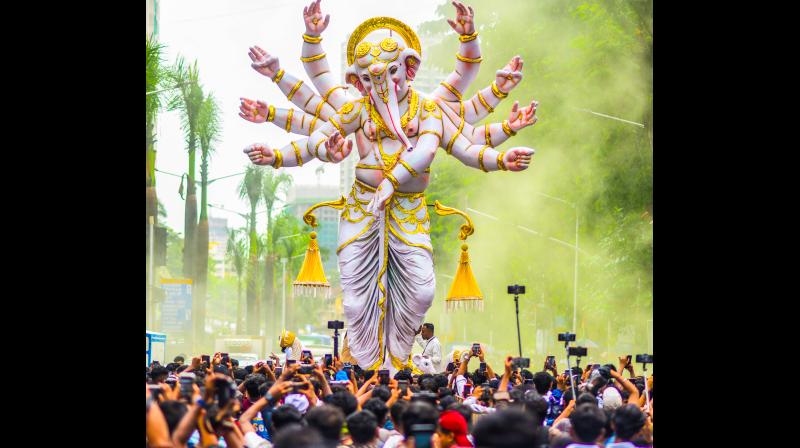 सिर्फ महाराष्ट्र में नहीं, इन छह राज्यों में भी गणेश चतुर्थी की धूम, सिर्फ महाराष्ट्र में नहीं, इन छह राज्यों में भी गणेश चतुर्थी की धूम,