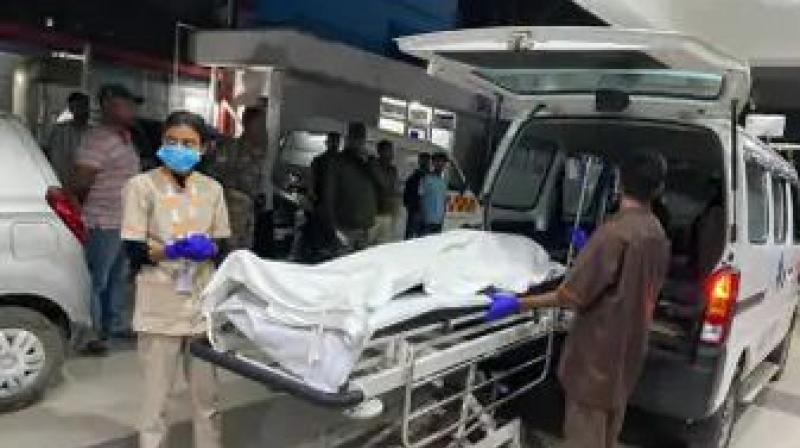 रांची के एयरपोर्ट थाना क्षेत्र में रेस्टोरेंट में घुसकर फायरिंग, वेटर की मौत; गैंगस्टर प्रिंस खान ने मांगी थी एक करोड़ की रंगदारी रांची के एयरपोर्ट थाना क्षेत्र में रेस्टोरेंट में घुसकर फायरिंग, वेटर की मौत; गैंगस्टर प्रिंस खान ने मांगी थी एक करोड़ की रंगदारी