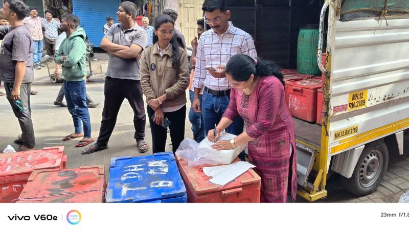 त्योहारी सीजन से पहले महाराष्ट्र एफडीए की बड़ी कार्रवाई, 4.45 करोड़ त्योहारी सीजन से पहले महाराष्ट्र एफडीए की बड़ी कार्रवाई, 4.45 करोड़