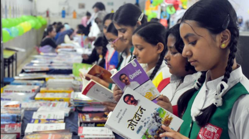 हिंदी दिवस : बदलते दौर के साथ बदलने वाली 'हिंदी', आज 'उर्मिला-विषयक हिंदी दिवस : बदलते दौर के साथ बदलने वाली 'हिंदी', आज 'उर्मिला-विषयक