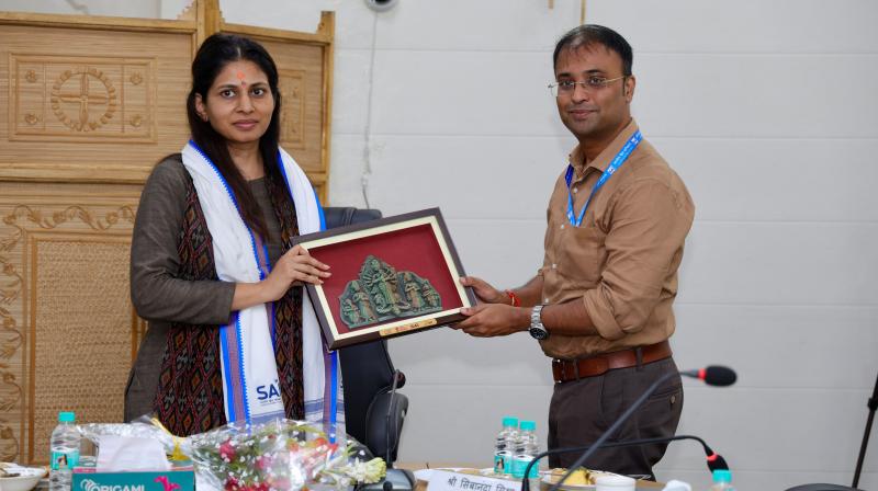 रक्षा खडसे ने पश्चिम बंगाल के खेल विकास का जायजा लिया, साई से मदद का रक्षा खडसे ने पश्चिम बंगाल के खेल विकास का जायजा लिया, साई से मदद का