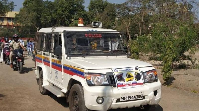 नासिक से लापता हुई आठ महीने की बच्ची तीन दिन बाद मिली सुरक्षित नासिक से लापता हुई आठ महीने की बच्ची तीन दिन बाद मिली सुरक्षित