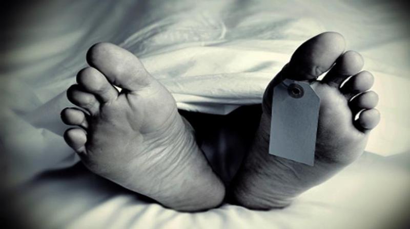 भोपाल में महिला आरटीओ अफसर की हत्या के बाद प्रेमी ने की खुदकुशी भोपाल में महिला आरटीओ अफसर की हत्या के बाद प्रेमी ने की खुदकुशी
