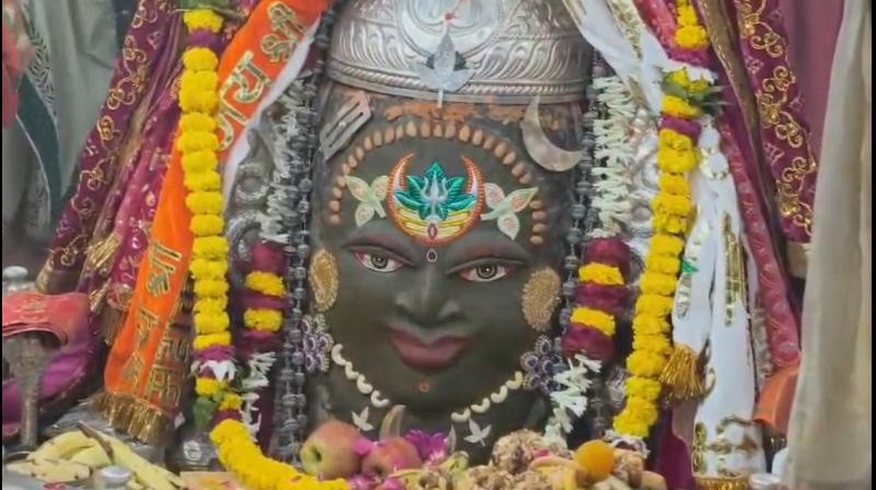 भस्म आरती: परिवर्तनी एकादशी पर बाबा महाकाल का भांग से विशेष शृंगार, भस्म आरती: परिवर्तनी एकादशी पर बाबा महाकाल का भांग से विशेष शृंगार,