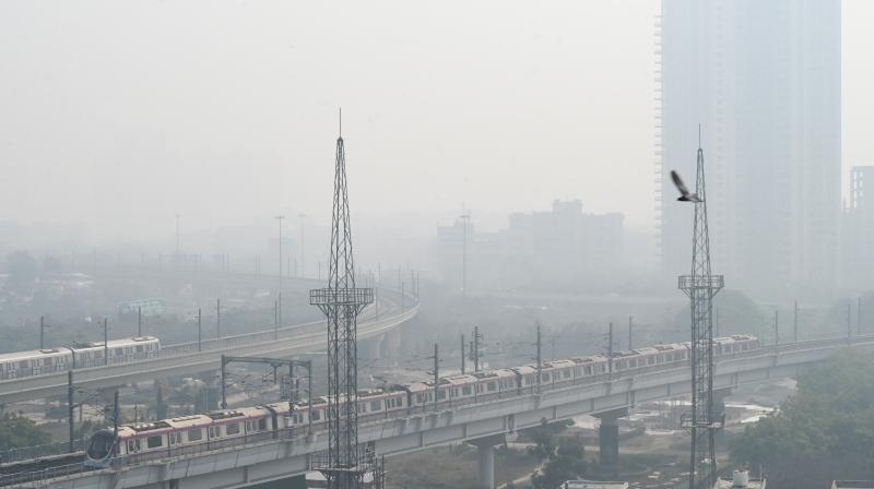 दिल्ली-एनसीआर मौसम से बेहाल: सुबह धुंध, दिन में तपिश और हर तरफ हवा दिल्ली-एनसीआर मौसम से बेहाल: सुबह धुंध, दिन में तपिश और हर तरफ हवा