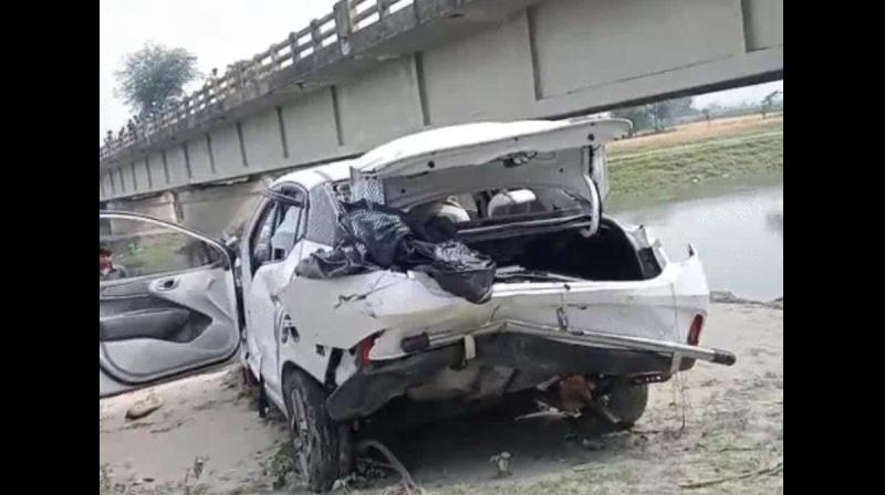 बिहार: मेला देखकर लौट रहे तीन दोस्तों की कार दुर्घटना में मौत, चौथे की खोज जारी बिहार: मेला देखकर लौट रहे तीन दोस्तों की कार दुर्घटना में मौत, चौथे की खोज जारी