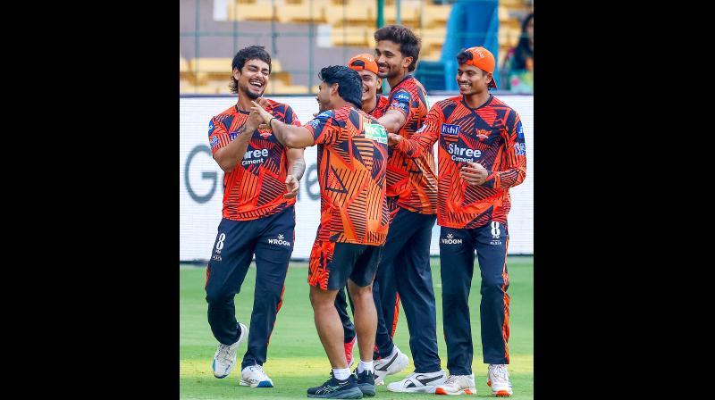 आईपीएल 2026: आकाश चोपड़ा ने आरसीबी के खिलाफ एसआरएच की प्लेइंग इलेवन चुनी आईपीएल 2026: आकाश चोपड़ा ने आरसीबी के खिलाफ एसआरएच की प्लेइंग इलेवन चुनी