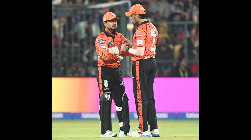 आईपीएल 2026: आरसीबी के खिलाफ मिली हार के लिए डेनियल विटोरी ने गेंदबाजों को ठहराया जिम्मेदार आईपीएल 2026: आरसीबी के खिलाफ मिली हार के लिए डेनियल विटोरी ने गेंदबाजों को ठहराया जिम्मेदार