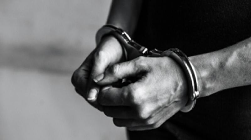ग्रेजुएट जिम ट्रेनर निकला लग्जरी कारों का चोर, दिल्ली पुलिस ने किया गिरोह का भंडाफोड़ ग्रेजुएट जिम ट्रेनर निकला लग्जरी कारों का चोर, दिल्ली पुलिस ने किया गिरोह का भंडाफोड़