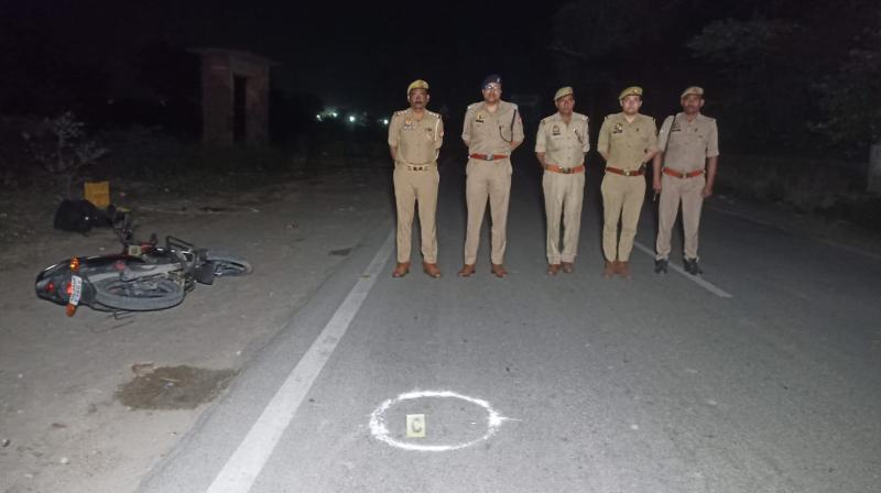 बुलंदशहर में मुठभेड़ में 50 हजार का इनामी बदमाश गिरफ्तार, पैर में लगी बुलंदशहर में मुठभेड़ में 50 हजार का इनामी बदमाश गिरफ्तार, पैर में लगी