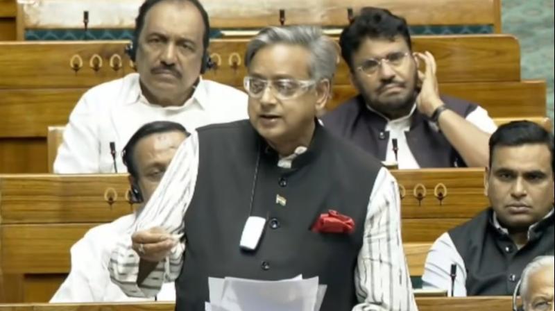 शशि थरूर ने परिसीमन बिल को बताया 'राजनीतिक नोटबंदी', बोले-जल्दबाजी न करे सरकार शशि थरूर ने परिसीमन बिल को बताया 'राजनीतिक नोटबंदी', बोले-जल्दबाजी न करे सरकार