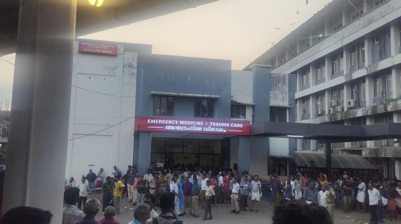 केरल पटाखा फैक्ट्री हादसा: पीएम मोदी ने मुआवजे का किया ऐलान, सुरेश गोपी को त्रिशूर जाने का निर्देश केरल पटाखा फैक्ट्री हादसा: पीएम मोदी ने मुआवजे का किया ऐलान, सुरेश गोपी को त्रिशूर जाने का निर्देश