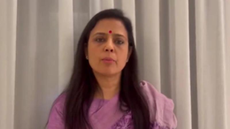 'हेनरी' डॉग की कस्टडी को लेकर हाईकोर्ट पहुंचीं महुआ मोइत्रा, 29 'हेनरी' डॉग की कस्टडी को लेकर हाईकोर्ट पहुंचीं महुआ मोइत्रा, 29