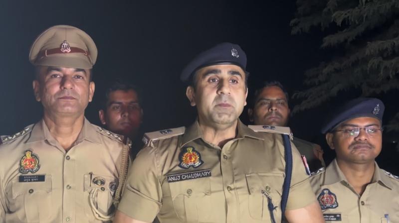 पिता की हत्या करने वाला आरोपी पुलिस मुठभेड़ में गिरफ्तार पिता की हत्या करने वाला आरोपी पुलिस मुठभेड़ में गिरफ्तार