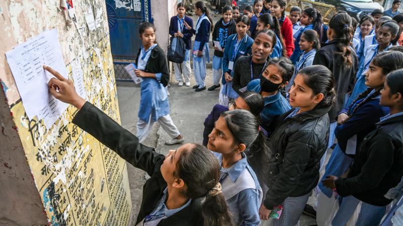 यूपी बोर्ड के रिजल्ट में लड़कियों का दबदबा, 10वीं में कशिश एवं अंशिका टॉपर, 12वीं में शिखा वर्मा ने मारी बाजी यूपी बोर्ड के रिजल्ट में लड़कियों का दबदबा, 10वीं में कशिश एवं अंशिका टॉपर, 12वीं में शिखा वर्मा ने मारी बाजी
