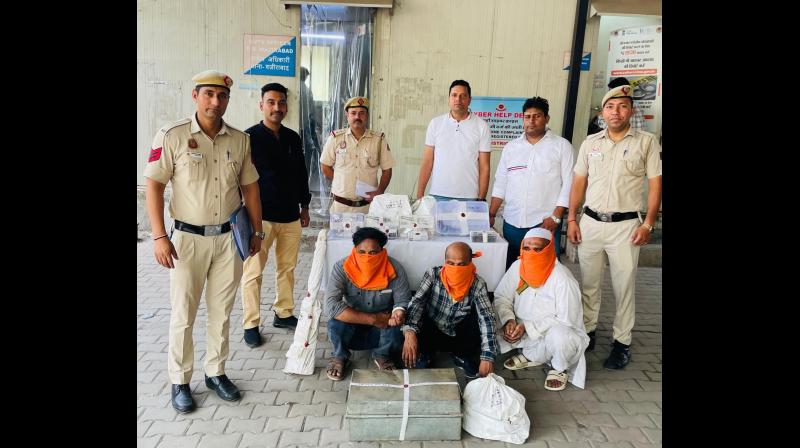 दिल्ली पुलिस की बड़ी कार्रवाई, अवैध हथियार फैक्ट्री का भंडाफोड़