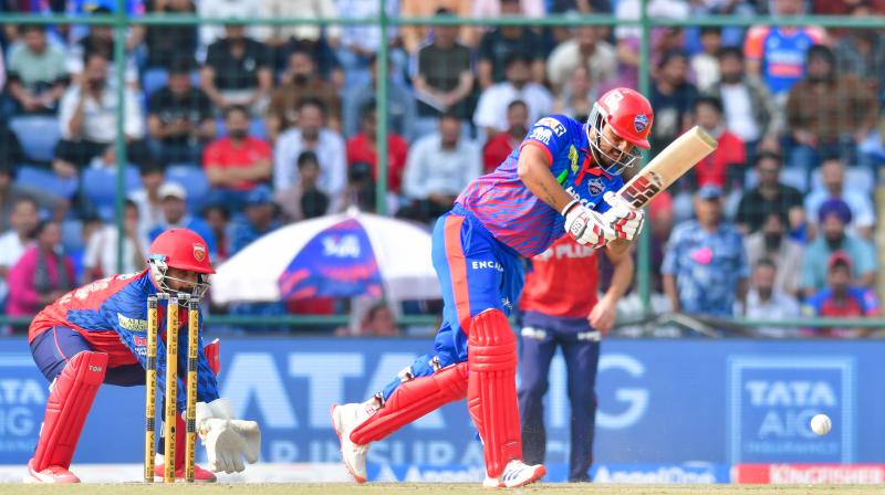 6,4,4,4, 4, 6... नीतीश राणा ने बार्टलेट के ओवर में कूटे 28 रन