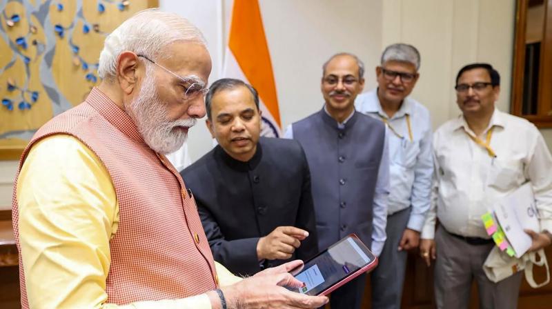 'देश की जनगणना सिर्फ सरकारी काम नहीं', पीएम मोदी ने लोगों से की जनगणना 2027 को सफल बनाने की अपील 'देश की जनगणना सिर्फ सरकारी काम नहीं', पीएम मोदी ने लोगों से की जनगणना 2027 को सफल बनाने की अपील