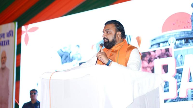 बिहार: सीएम सम्राट चौधरी ने अधिकारियों को चेताया, फाइल लंबित रखा तो बिहार: सीएम सम्राट चौधरी ने अधिकारियों को चेताया, फाइल लंबित रखा तो