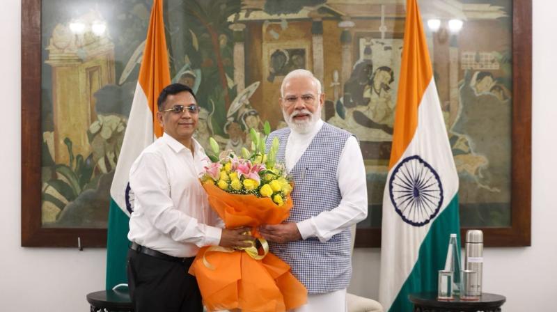 प्रो. गोबर्धन दास की विशेषज्ञता से मजबूत होगी नीति निर्माण प्रक्रिया: पीएम मोदी प्रो. गोबर्धन दास की विशेषज्ञता से मजबूत होगी नीति निर्माण प्रक्रिया: पीएम मोदी