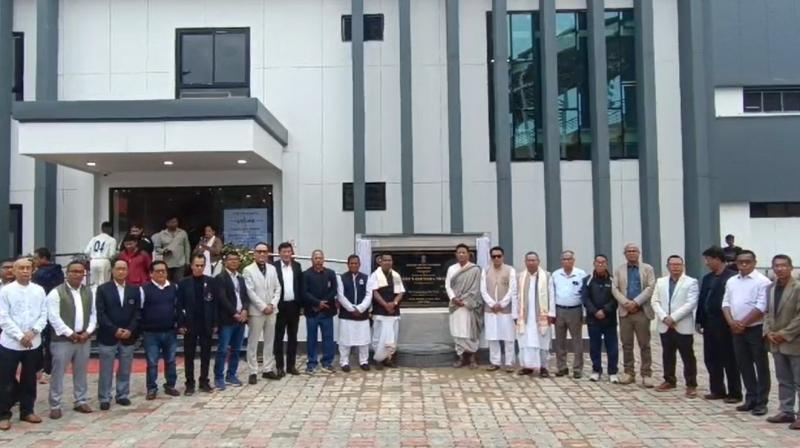 पीएम मोदी ने इम्फाल में एमएनसीए इंडोर क्रिकेट एकेडमी का वर्चुअल उद्घाटन किया पीएम मोदी ने इम्फाल में एमएनसीए इंडोर क्रिकेट एकेडमी का वर्चुअल उद्घाटन किया