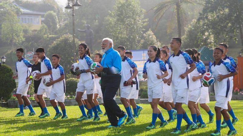 फीफा प्रमुख इन्फेंटिनो ने पीएम मोदी के सिक्किम फुटबॉल सेशन की तारीफ की फीफा प्रमुख इन्फेंटिनो ने पीएम मोदी के सिक्किम फुटबॉल सेशन की तारीफ की