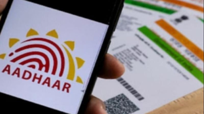केंद्र ने आधार कार्ड डिजाइन में बदलाव के दावे को किया खारिज, वायरल पोस्ट को बताया भ्रामक