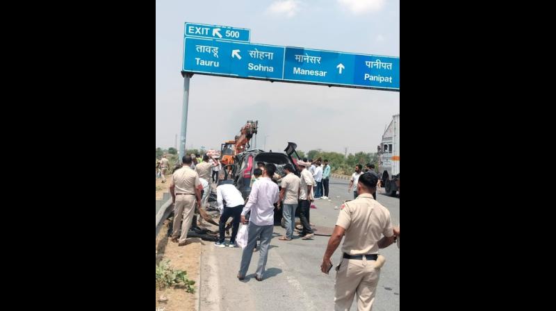 हरियाणा के नूंह में भीषण सड़क हादसा, यूपी के 5 पुलिसकर्मियों की मौत हरियाणा के नूंह में भीषण सड़क हादसा, यूपी के 5 पुलिसकर्मियों की मौत