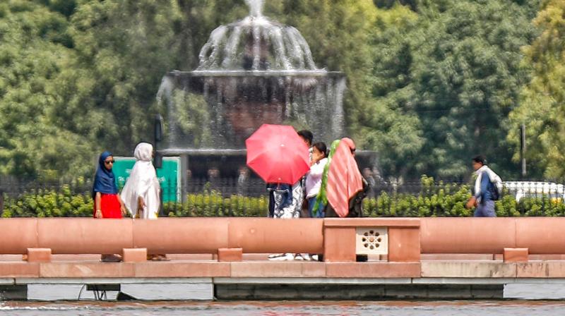 मौसम: दो दिनों बाद धीरे-धीरे बढ़ेगा पारा, 10 मई के बाद एक बार फिर मौसम: दो दिनों बाद धीरे-धीरे बढ़ेगा पारा, 10 मई के बाद एक बार फिर
