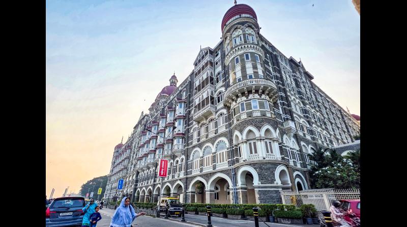 मुंबई: ताज और ट्राइडेंट होटल में आतंकी हमले की धमकी, पुलिस ने आरोपी मुंबई: ताज और ट्राइडेंट होटल में आतंकी हमले की धमकी, पुलिस ने आरोपी