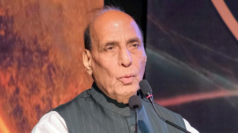 'ऑपरेशन सिंदूर' की वर्षगांठ पर राजनाथ सिंह ने सेना के शौर्य को किया 'ऑपरेशन सिंदूर' की वर्षगांठ पर राजनाथ सिंह ने सेना के शौर्य को किया