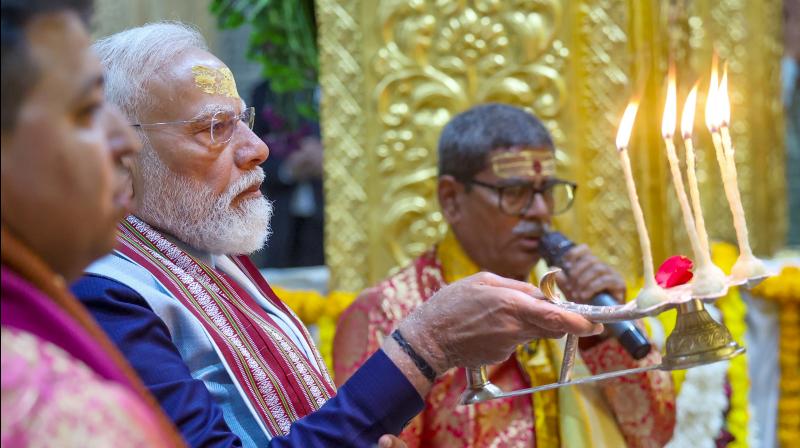 'सोमनाथ और भारत की अदम्य आत्मशक्ति', मंदिर के लोकार्पण की 75वीं वर्षगांठ पर पीएम मोदी ने लिखा लेख 'सोमनाथ और भारत की अदम्य आत्मशक्ति', मंदिर के लोकार्पण की 75वीं वर्षगांठ पर पीएम मोदी ने लिखा लेख