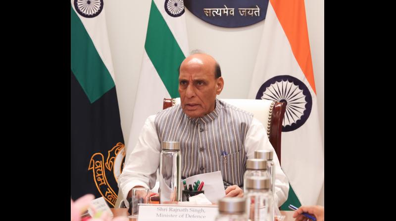 देश में 60 दिनों का तेल व गैस, 45 दिनों का रसोई गैस व 703 अरब डॉलर का देश में 60 दिनों का तेल व गैस, 45 दिनों का रसोई गैस व 703 अरब डॉलर का