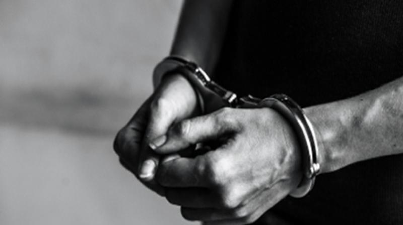 कई शहरों में रेकी, दिल्ली में लगाए फ्री कश्मीर के पोस्टर, संदिग्धों की साजिश का खुलासा कई शहरों में रेकी, दिल्ली में लगाए फ्री कश्मीर के पोस्टर, संदिग्धों की साजिश का खुलासा