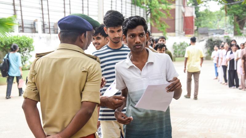 नीट परीक्षा रद्द, सीबीआई करेगी जांच, जल्द होगा नई परीक्षा की डेट का नीट परीक्षा रद्द, सीबीआई करेगी जांच, जल्द होगा नई परीक्षा की डेट का