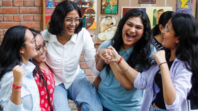 सीबीएसई 12वीं बोर्ड की परीक्षा में 17 हजार छात्रों ने हासिल किए 95 सीबीएसई 12वीं बोर्ड की परीक्षा में 17 हजार छात्रों ने हासिल किए 95