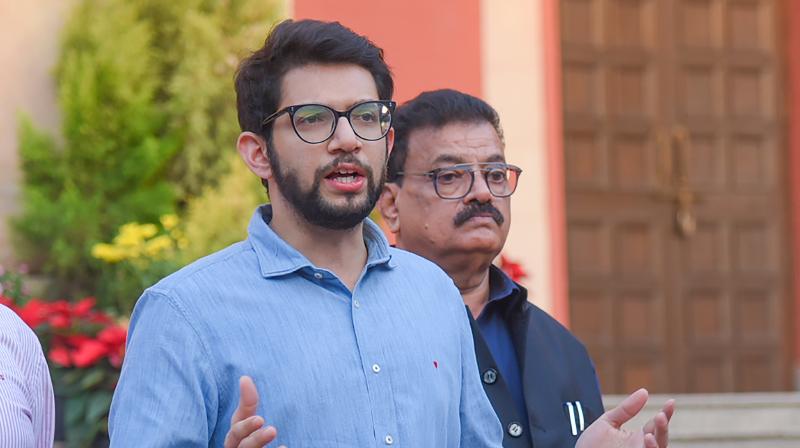 मंत्री और विधायक सिर्फ फोटो खिंचवाने के लिए खरीद रहे इलेक्ट्रिक वाहन: मंत्री और विधायक सिर्फ फोटो खिंचवाने के लिए खरीद रहे इलेक्ट्रिक वाहन: