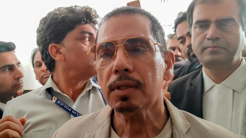 दिल्ली हाईकोर्ट में ईडी के ‘झूठे दावे’ पर आपत्ति जताने के बाद राबर्ट दिल्ली हाईकोर्ट में ईडी के ‘झूठे दावे’ पर आपत्ति जताने के बाद राबर्ट
