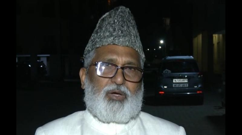 'रोड पर नमाज बंद करो, मस्जिद में शिफ्ट में पढ़ें'; उत्तराखंड मदरसा 'रोड पर नमाज बंद करो, मस्जिद में शिफ्ट में पढ़ें'; उत्तराखंड मदरसा