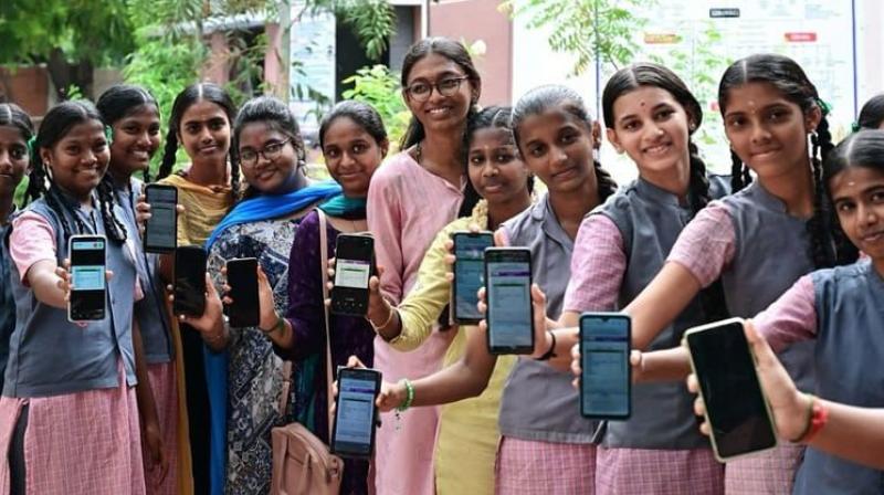 तमिलनाडु बोर्ड के 10वीं के परीक्षा परिणाम घोषित, 94.31 प्रतिशत छात्र पास तमिलनाडु बोर्ड के 10वीं के परीक्षा परिणाम घोषित, 94.31 प्रतिशत छात्र पास