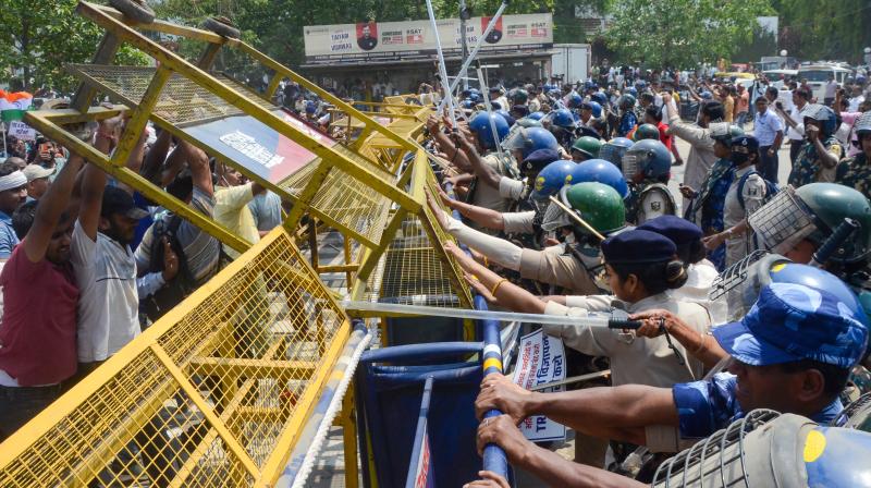 टीआरई-4 अभ्यर्थी आंदोलन छोड़कर करें परीक्षा की तैयारी: मिथिलेश तिवारी टीआरई-4 अभ्यर्थी आंदोलन छोड़कर करें परीक्षा की तैयारी: मिथिलेश तिवारी
