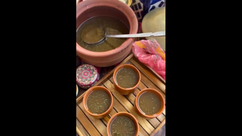 लू और डिहाइड्रेशन से बचाएगा इमली पना, स्वाद के साथ सेहत भी रखे दुरुस्त लू और डिहाइड्रेशन से बचाएगा इमली पना, स्वाद के साथ सेहत भी रखे दुरुस्त