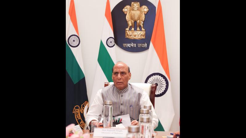 गुलमर्ग में 300 पर्यटकों के सफल रेस्क्यू पर राजनाथ सिंह ने संयुक्त बचाव टीम की सराहना की गुलमर्ग में 300 पर्यटकों के सफल रेस्क्यू पर राजनाथ सिंह ने संयुक्त बचाव टीम की सराहना की