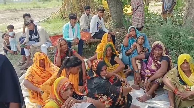 सीतापुर : आंधी-तूफान ने मचाया कोहराम, दो की मौत, हजारों का नुकसान सीतापुर : आंधी-तूफान ने मचाया कोहराम, दो की मौत, हजारों का नुकसान