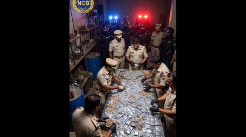 मुंबई: नारकोटिक्स सेल ने ड्रग्स बनाने वाली फैक्ट्री का किया पर्दाफाश, 50 करोड़ की ड्रग्स बरामद मुंबई: नारकोटिक्स सेल ने ड्रग्स बनाने वाली फैक्ट्री का किया पर्दाफाश, 50 करोड़ की ड्रग्स बरामद