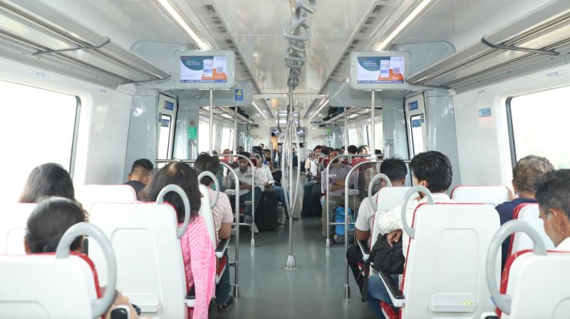 दिल्ली-मेरठ नमो भारत कॉरिडोर पर बढ़ी ट्रेनों की संख्या, पीक आवर्स में 10 अतिरिक्त फेरे शुरू दिल्ली-मेरठ नमो भारत कॉरिडोर पर बढ़ी ट्रेनों की संख्या, पीक आवर्स में 10 अतिरिक्त फेरे शुरू