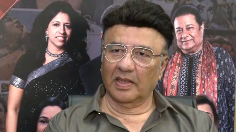 दिवंगत अभिनेता धर्मेंद्र को याद कर भावुक हुए अनु मलिक, बोले- 'उनके साथ हमारा रिश्ता परिवार जैसा था' दिवंगत अभिनेता धर्मेंद्र को याद कर भावुक हुए अनु मलिक, बोले- 'उनके साथ हमारा रिश्ता परिवार जैसा था'