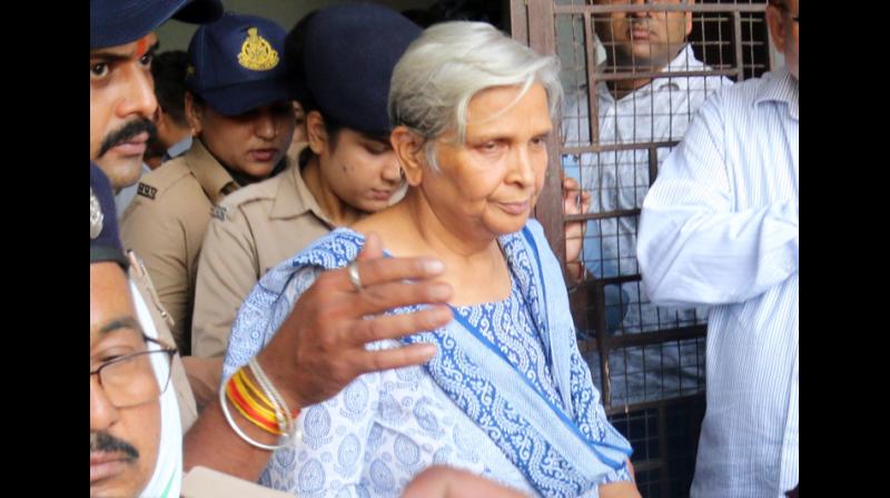 ट्विशा शर्मा मौत मामला: सीबीआई दर्ज करेगी गवाहों के बयान, पूर्व जज गिरिबाला के लिए सुरक्षित सेल की व्यवस्था ट्विशा शर्मा मौत मामला: सीबीआई दर्ज करेगी गवाहों के बयान, पूर्व जज गिरिबाला के लिए सुरक्षित सेल की व्यवस्था